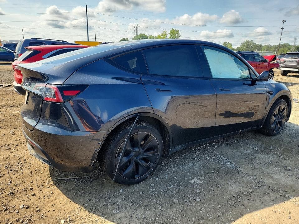 2025 TESLA MODEL Y 3