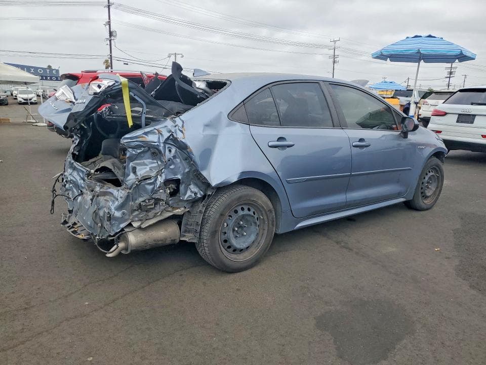 2021 TOYOTA COROLLA LE 3