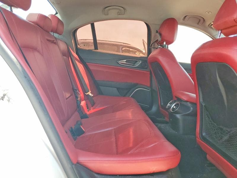 2019 ALFA ROMEO GIULIA 7