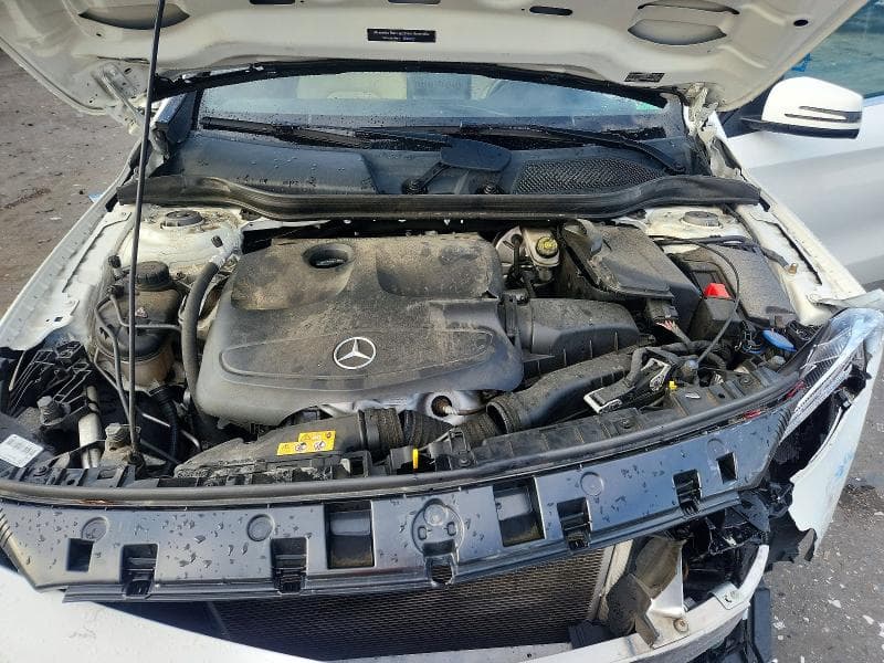 2018 MERCEDES-BENZ GLA 250 4MATIC 12