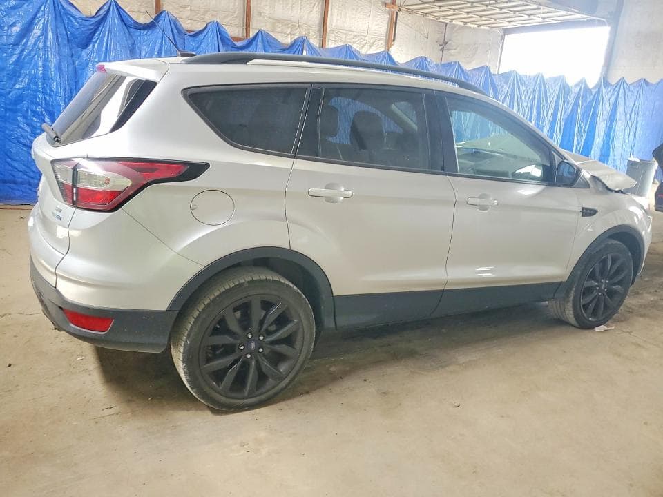 2017 FORD ESCAPE SE 3