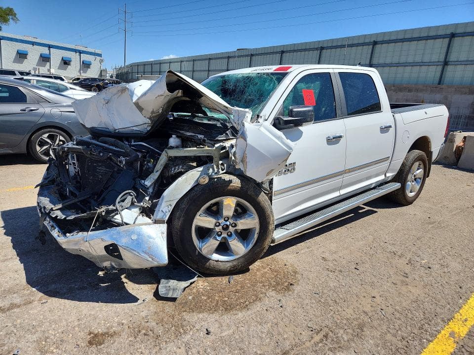 2017 RAM 1500 SLT - 1