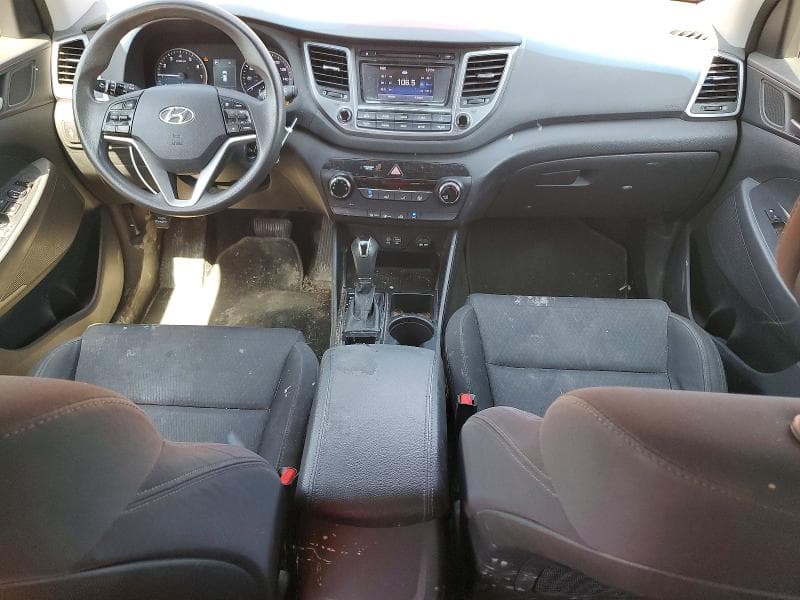 2017 HYUNDAI TUCSON SE 8