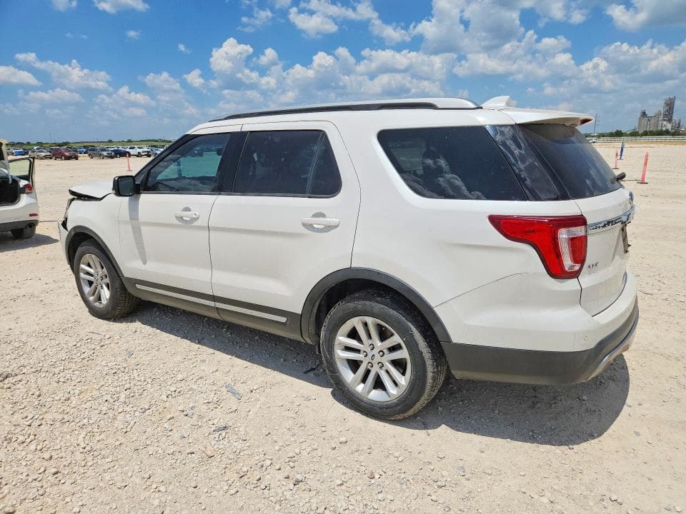 2017 FORD EXPLORER XLT 2