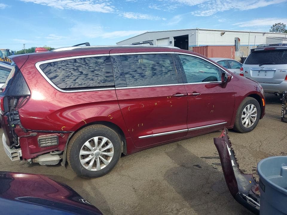 2018 CHRYSLER PACIFICA TOURING L 3