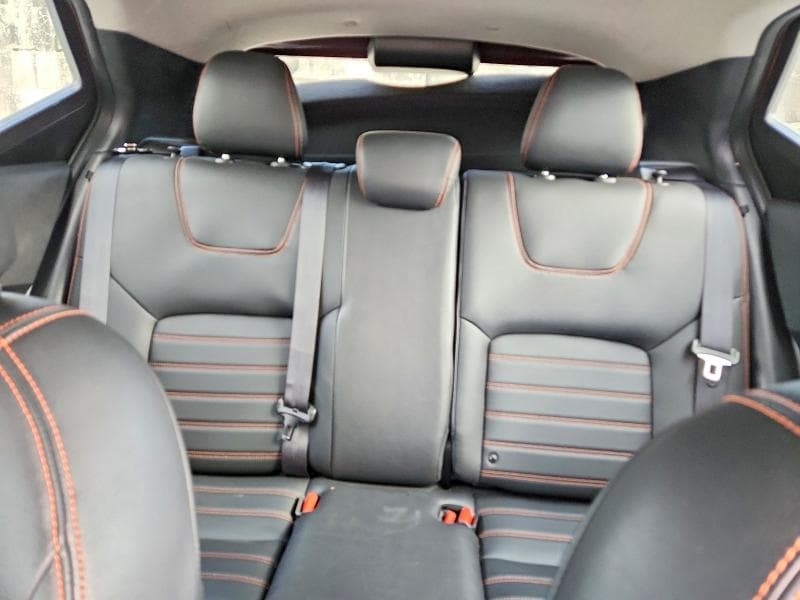 2019 NISSAN KICKS SR 10