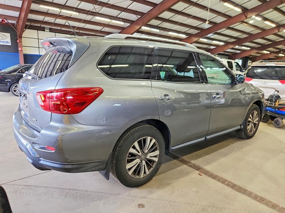 2018 NISSAN PATHFINDER S 3