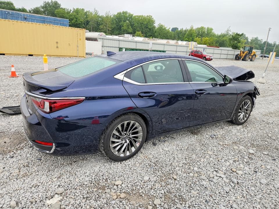 2025 LEXUS ES 300H LUXURY 3