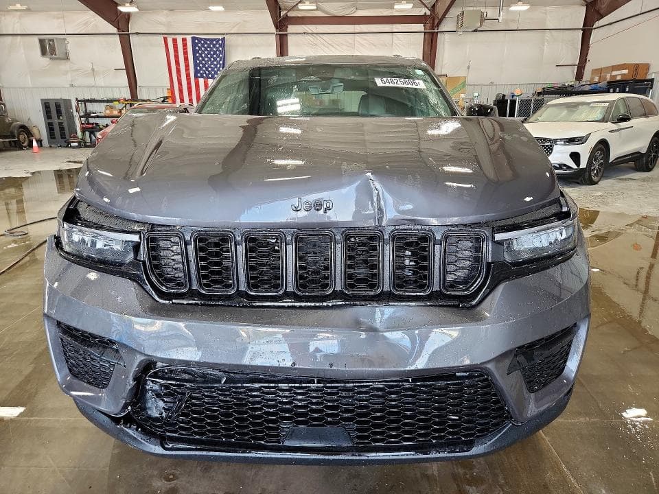 2025 JEEP GRAND CHEROKEE LAREDO 5