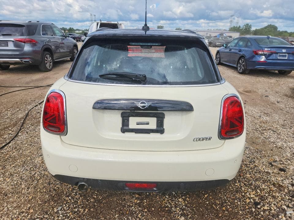 2021 MINI COOPER 6