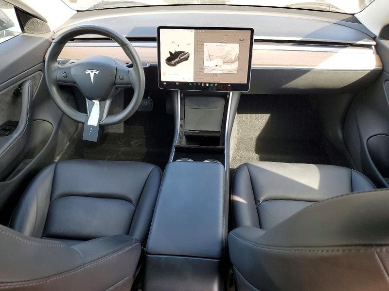 2018 TESLA MODEL 3 8