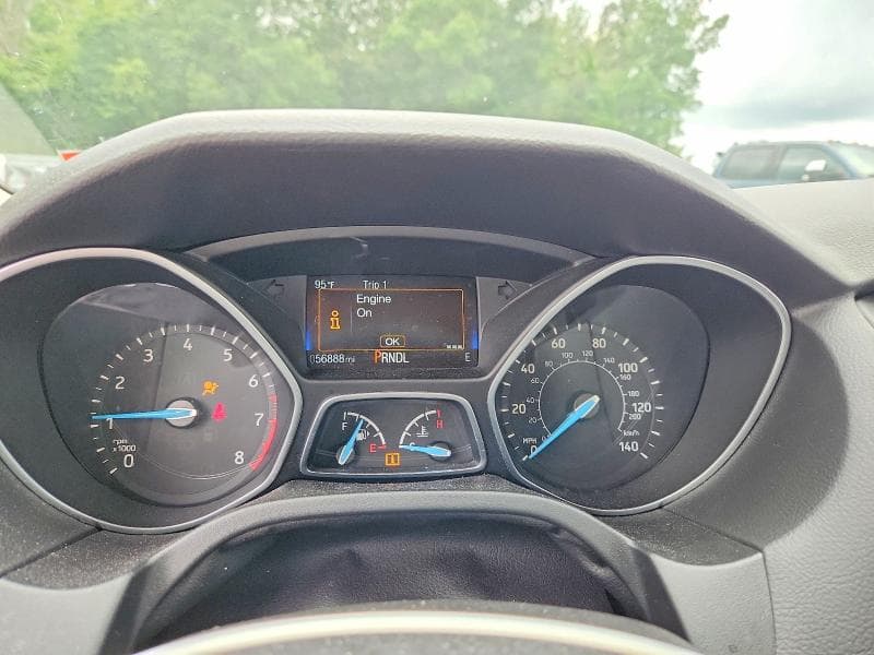 2017 FORD FOCUS SE 9