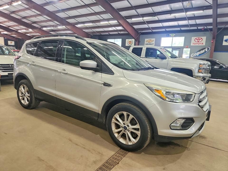 2018 FORD ESCAPE SE 4