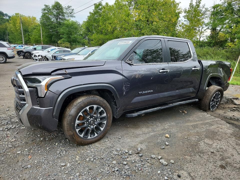 2025 TOYOTA TUNDRA CREWMAX LIMITED