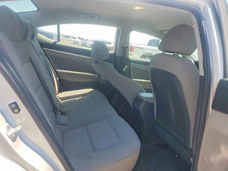 2019 HYUNDAI ELANTRA SEL 10