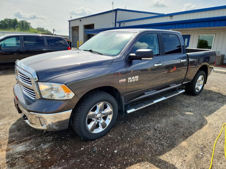 2018 RAM 1500 SLT - 1