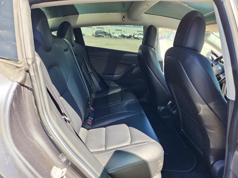 2018 TESLA MODEL 3 10