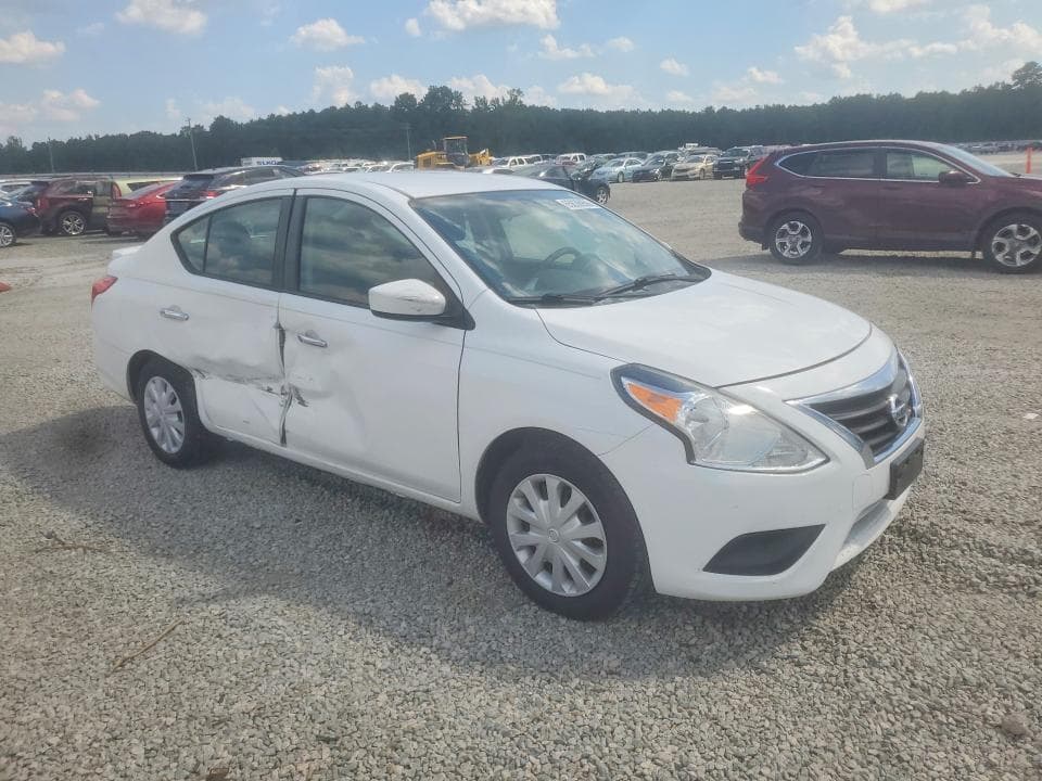 2017 NISSAN VERSA 1.6 SV 4