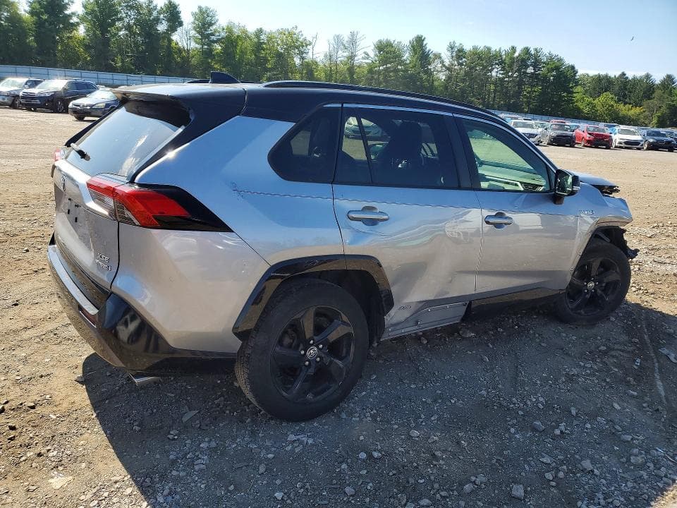 2020 TOYOTA RAV4 XSE 3