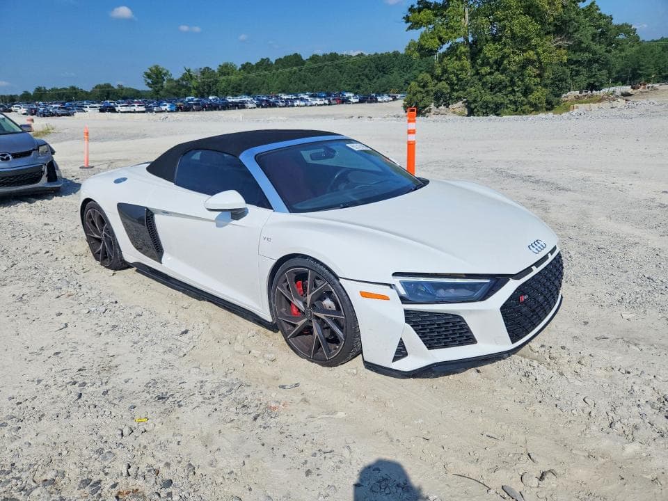 2022 AUDI R8 4