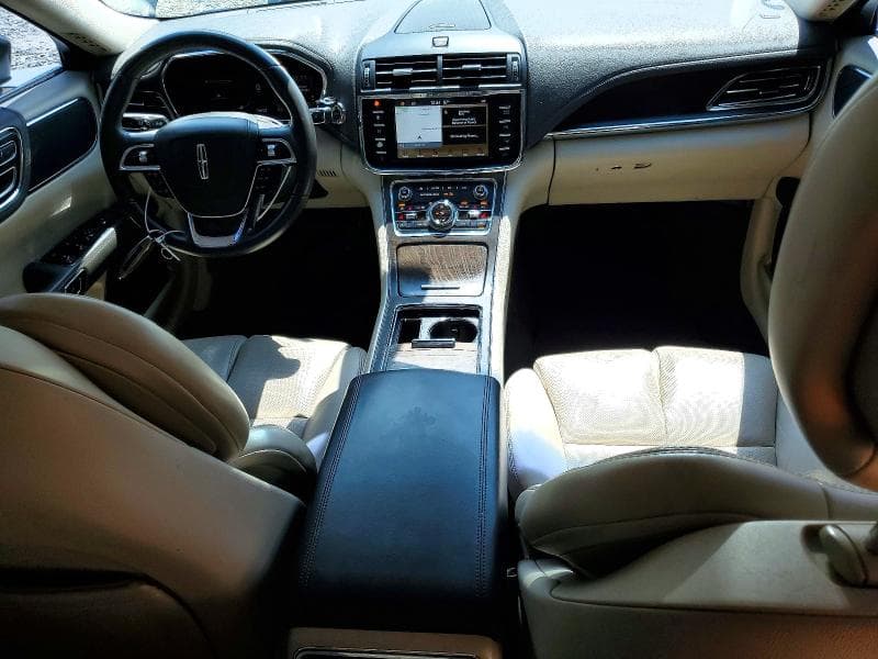 2017 LINCOLN CONTINENTAL SELECT 8
