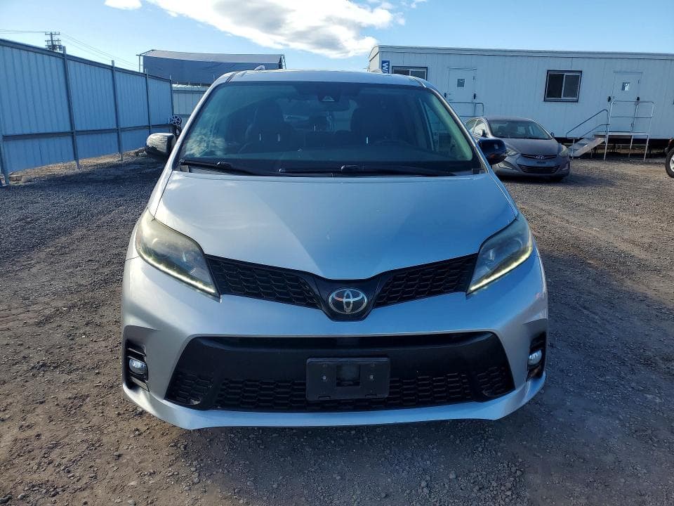 2020 TOYOTA SIENNA SE 8-PASSENGER 5