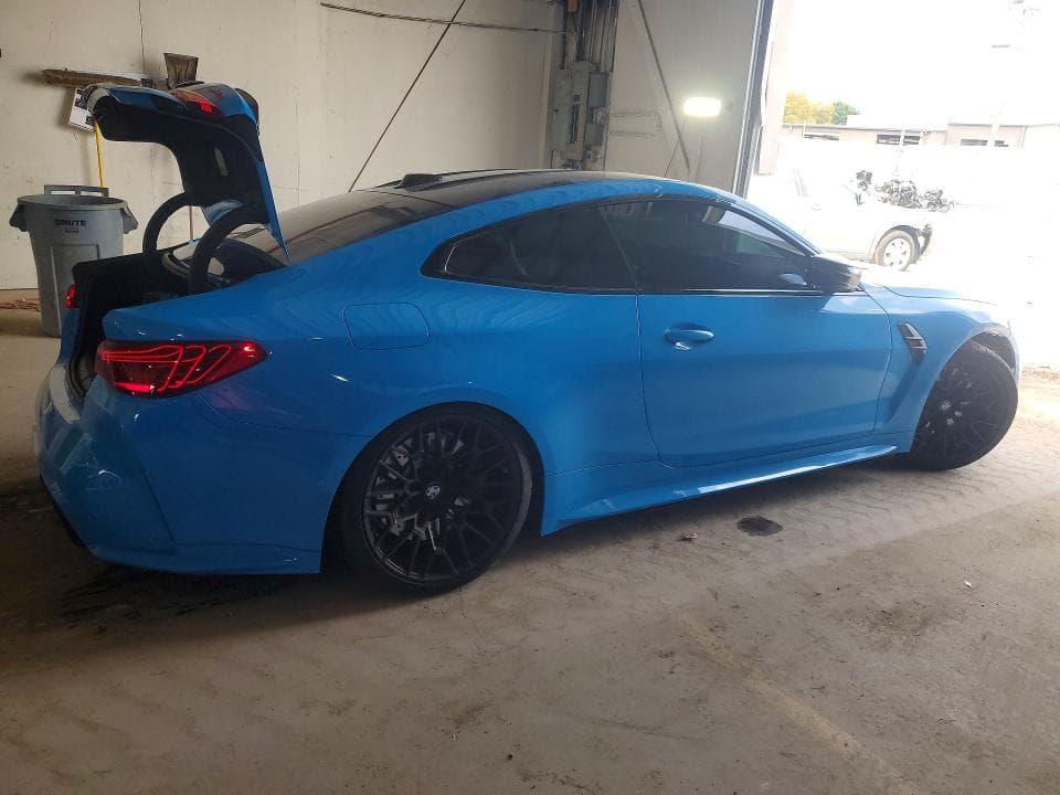 2025 BMW M4 CS 3