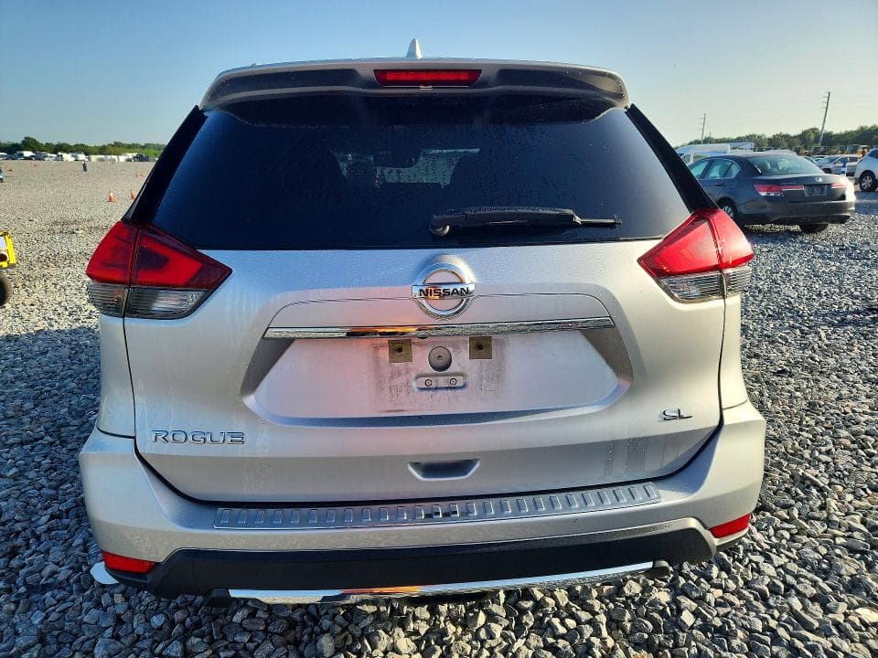 2017 NISSAN ROGUE SL 6