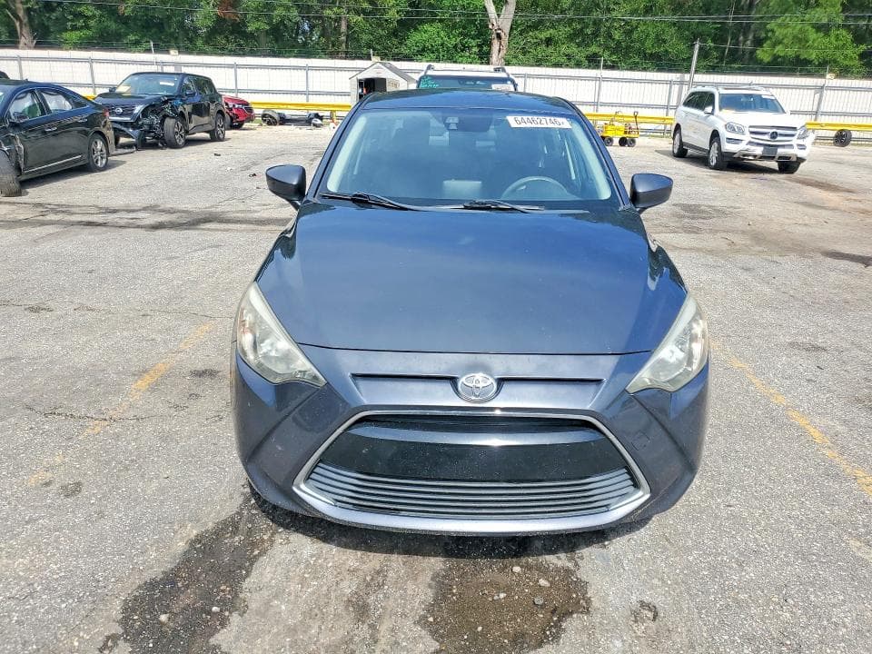 2017 TOYOTA YARIS IA BASE 5