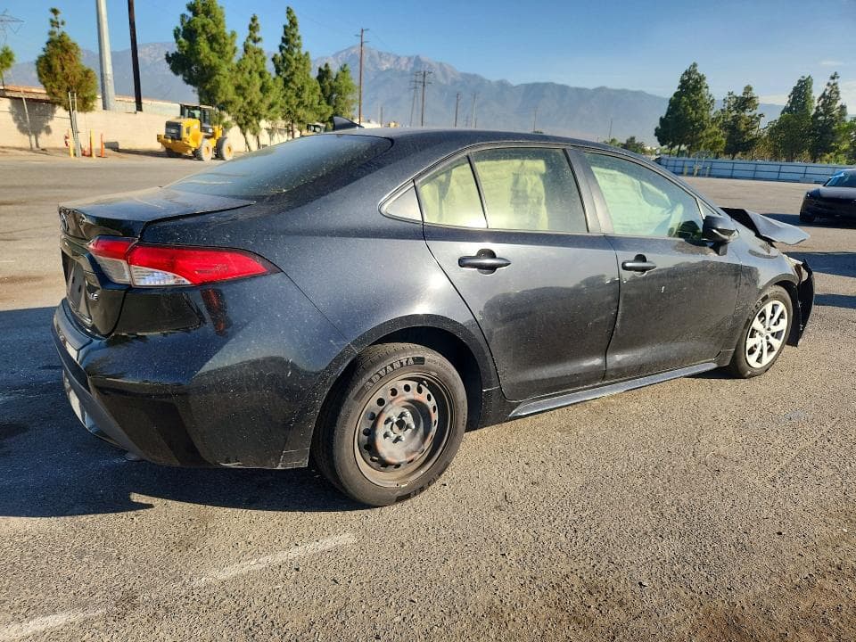 2020 TOYOTA COROLLA LE 3