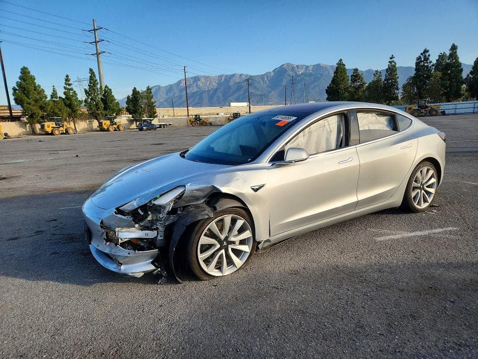 2018 TESLA MODEL 3 - 1