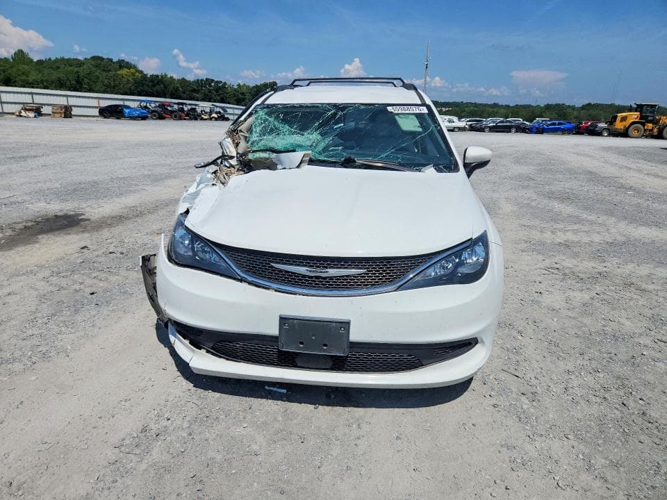 2021 CHRYSLER VOYAGER LXI 5