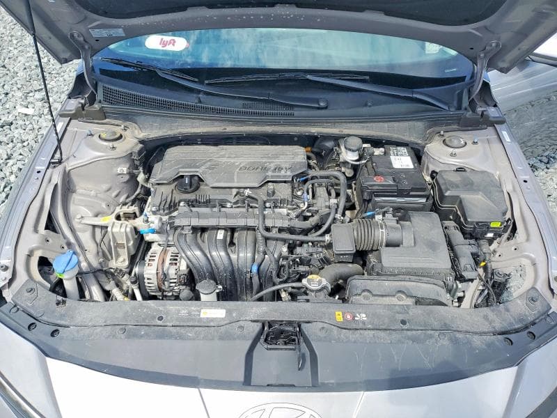 2025 HYUNDAI ELANTRA SE 11