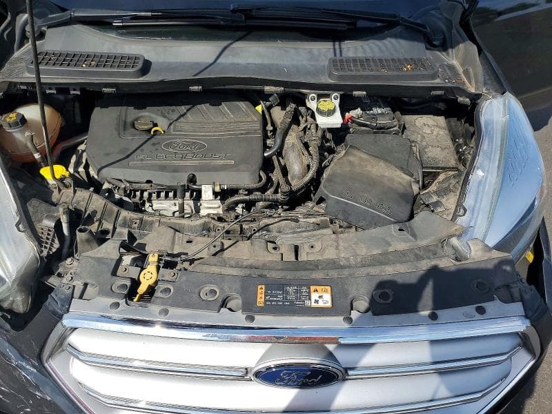 2017 FORD ESCAPE SE 11