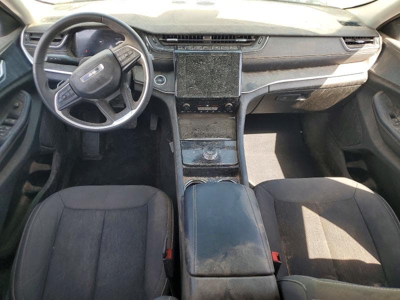 2023 JEEP GRAND CHEROKEE LAREDO 8