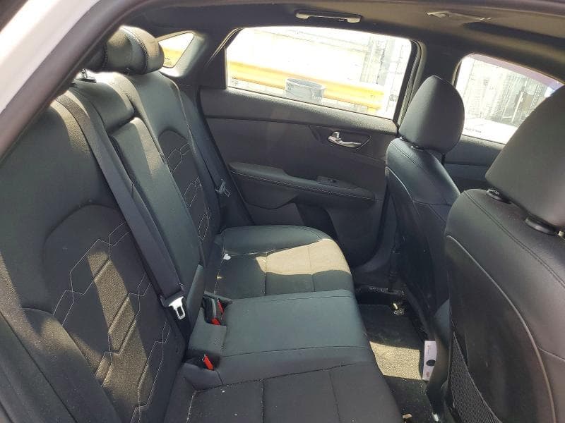 2023 KIA FORTE GT LINE 10