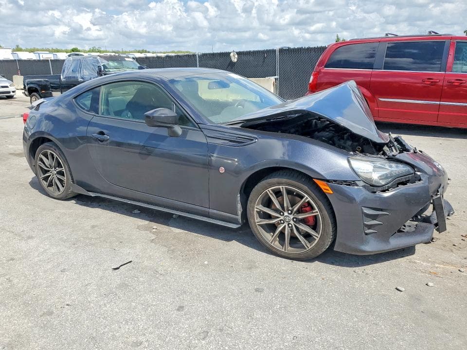 2019 TOYOTA 86 BASE 4