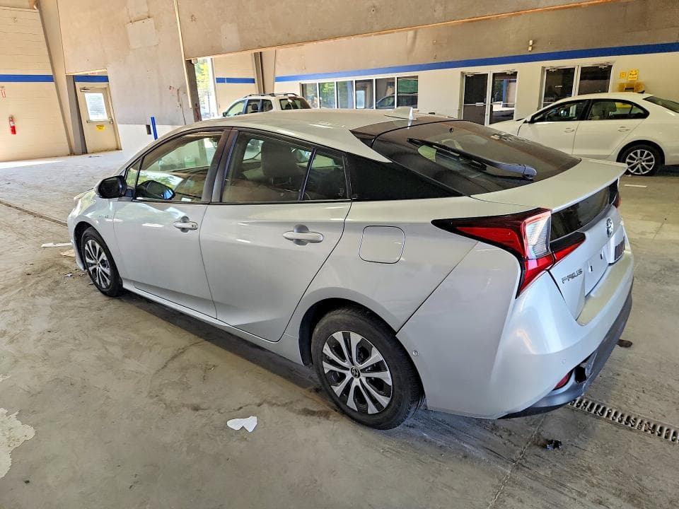 2021 TOYOTA PRIUS LE 2