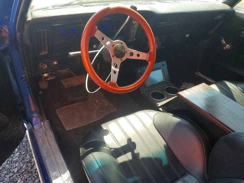 1973 CHEVROLET UK 8