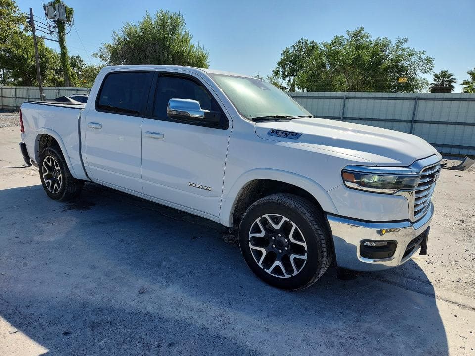 2025 RAM 1500 LARAMIE 4