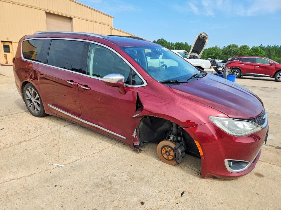 2017 CHRYSLER PACIFICA LIMITED 4