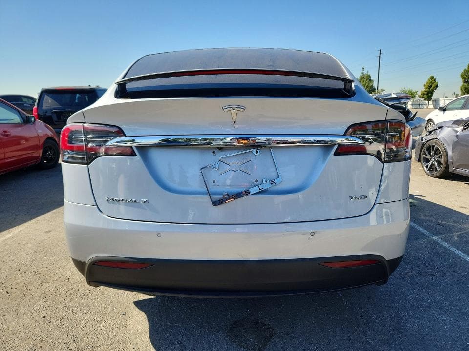 2017 TESLA MODEL X 6