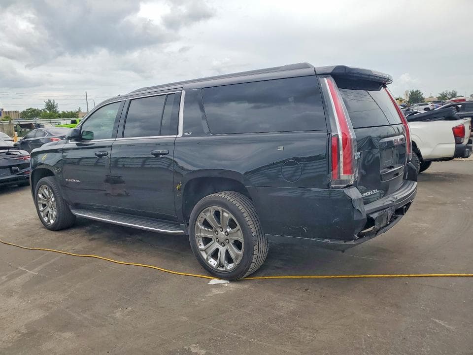 2019 GMC YUKON XL C1500 SLT 2