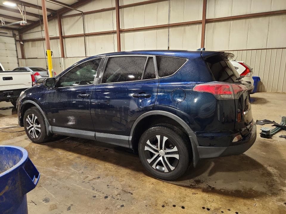 2018 TOYOTA RAV4 LE 2