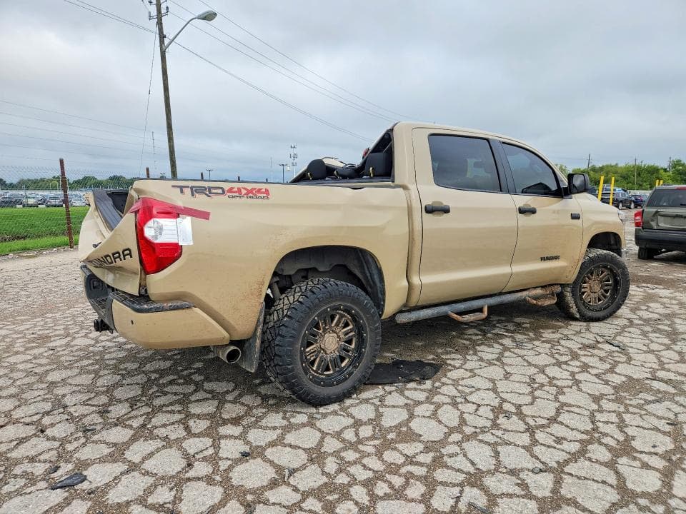 2020 TOYOTA TUNDRA SR5 3