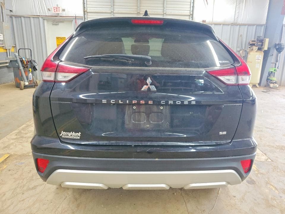 2023 MITSUBISHI ECLIPSE CROSS SE 6