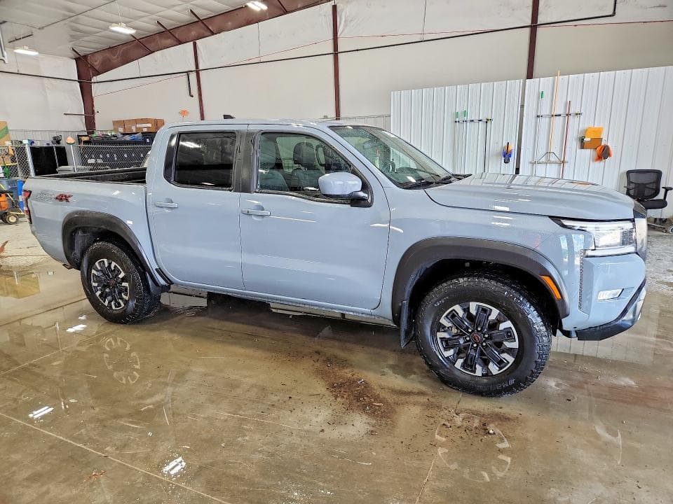 2024 NISSAN FRONTIER PRO-4X 4