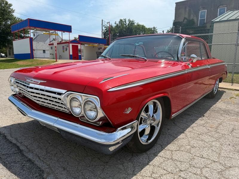 1962 CHEVROLET IMPALA 2