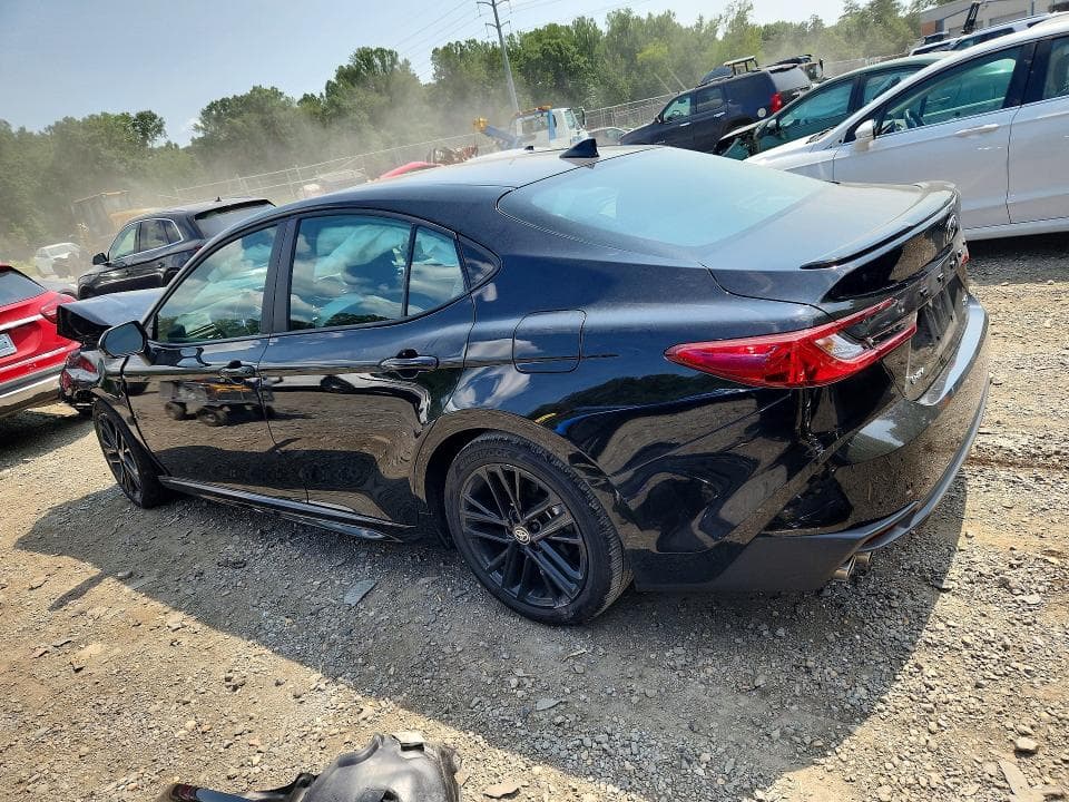 2025 TOYOTA CAMRY SE 2