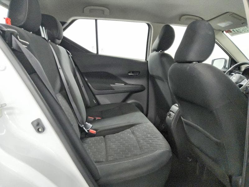 2022 NISSAN KICKS SV 11